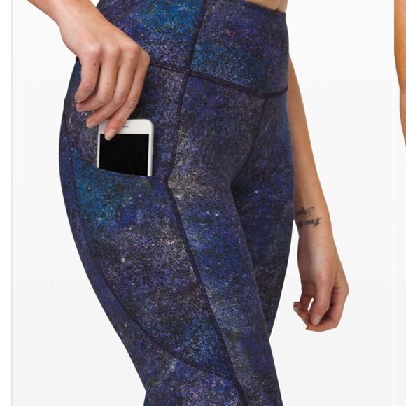 Lululemon Fast and Free High-Rise 19” Crop Nulux
Polar Lights Blue Multi - Picture 4 of 13